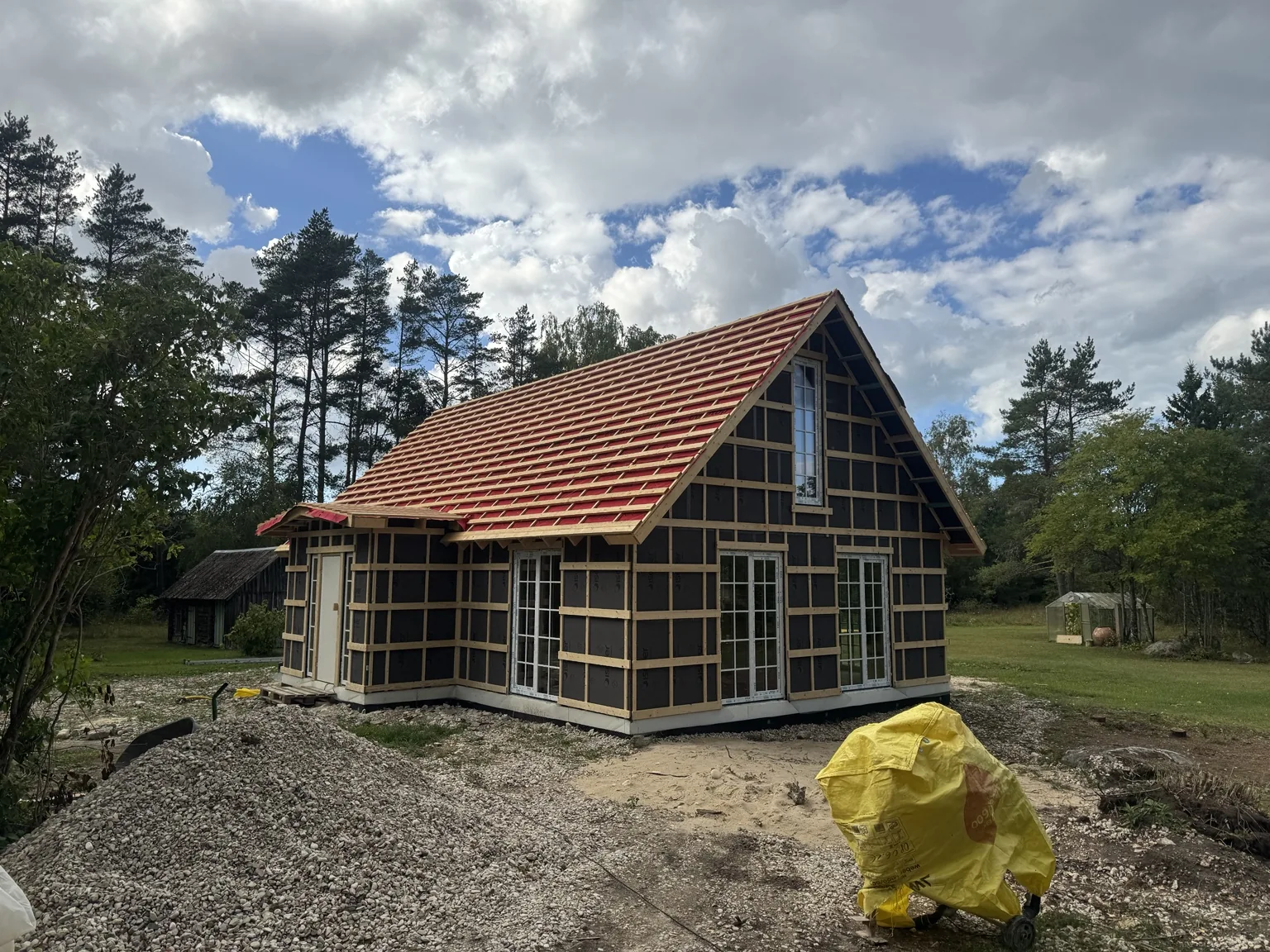 Katuse- ja fassaaditööd – Rarero OÜ tööfoto